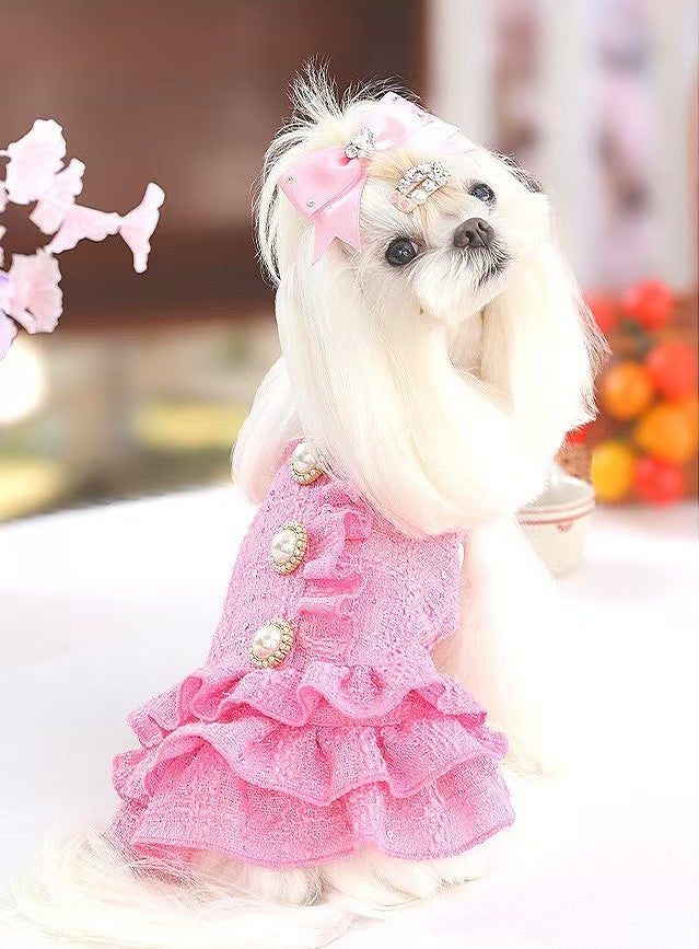 小型犬・中型犬向けの高級感あるピンクプリンセスドレス《NYPK》。クラシカルかつ都会が融合したスタイル